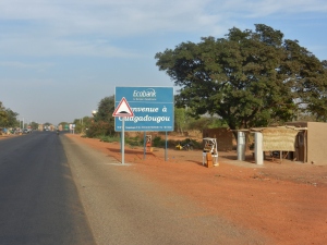 Mal cadré, mais "Bienvenue à Ouagadougou"